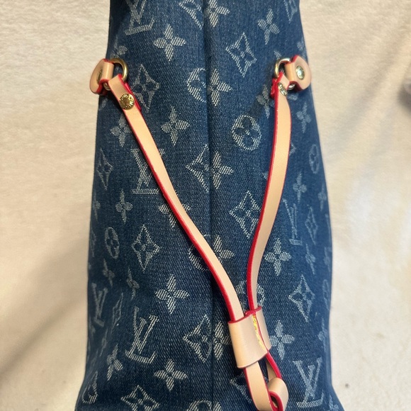 New Fashion Inspired Item (BAG) - Picture 5 of 13